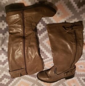 Dress & Boots GIMME AN OFFER